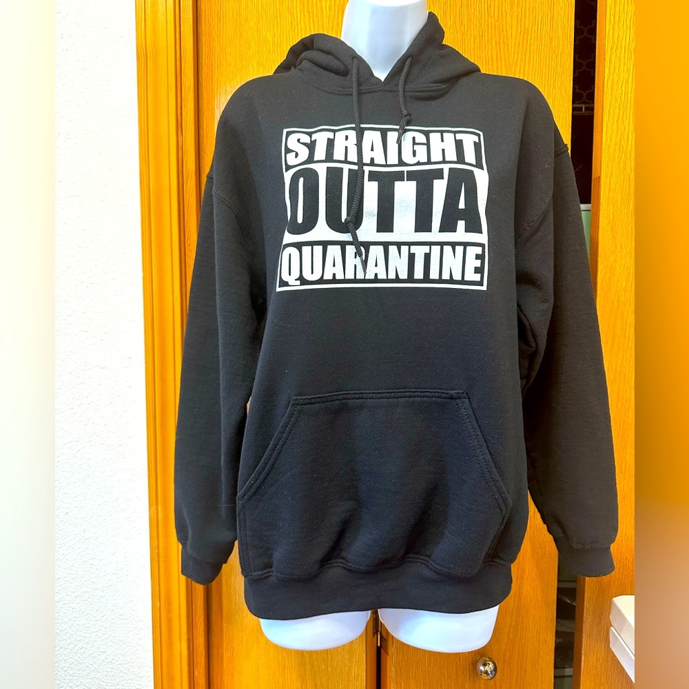 “Straight Outta Quarantine” heavy blend hoodie. Medium.